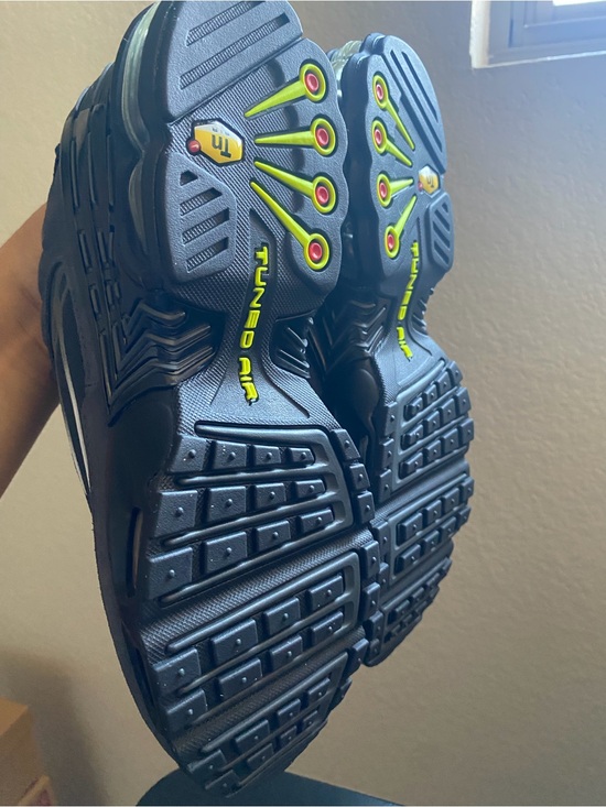 Nike Air Max Plus 3 Men’s 9.5 Women’s 11 New In Box